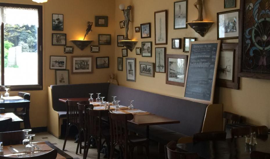 LE CAFE DU PHARE - salle de restaurant ile de re